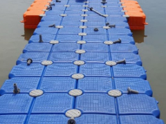 海上浮筒吹塑成型中如何選材和配方設(shè)計