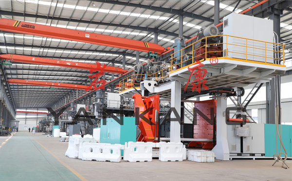 吹塑機 螺桿轉(zhuǎn)速對吹塑機的影響