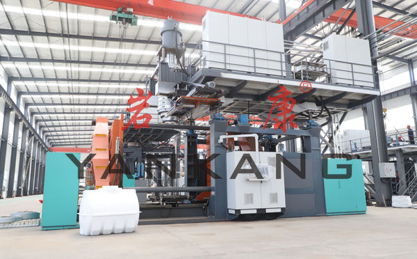 中空吹塑機壁厚控制