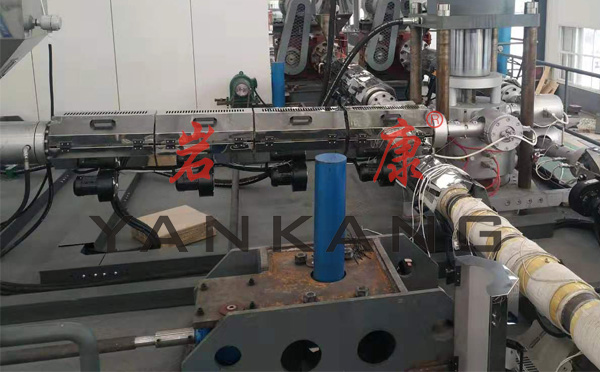 中空吹塑機(jī)下料不穩(wěn)定解決辦法