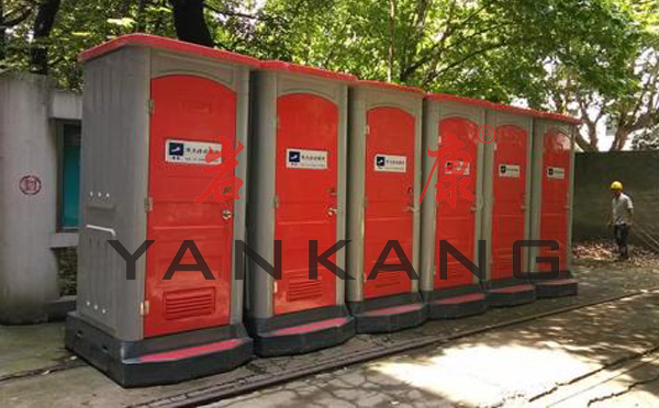 塑料移動廁所吹塑機圖片 移動廁所吹塑機