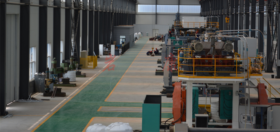 生產(chǎn)塑料交通警示柱的吹塑機設(shè)備