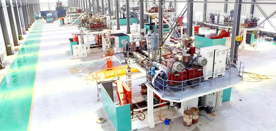 巖康中空吹塑機生產廠家 中空吹塑機什么牌子的好