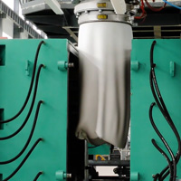 塑料中空成型機壁厚控制說明書與注意事項